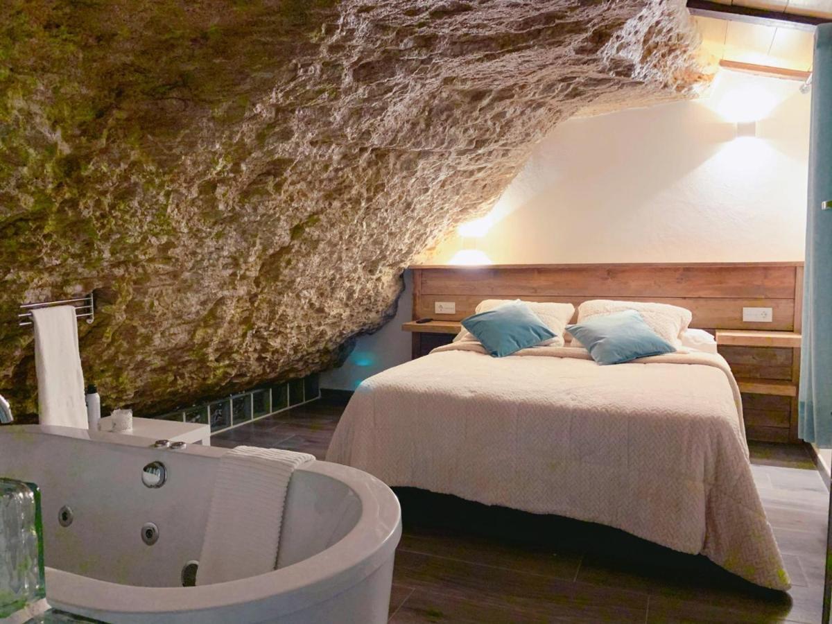 Apartamentos3Cuevas Setenil De Las Bodegas Экстерьер фото